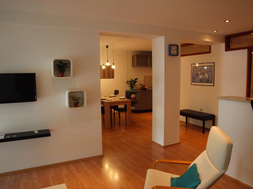 Apartment Marina 斯拉沃尼亚布罗德 外观 照片