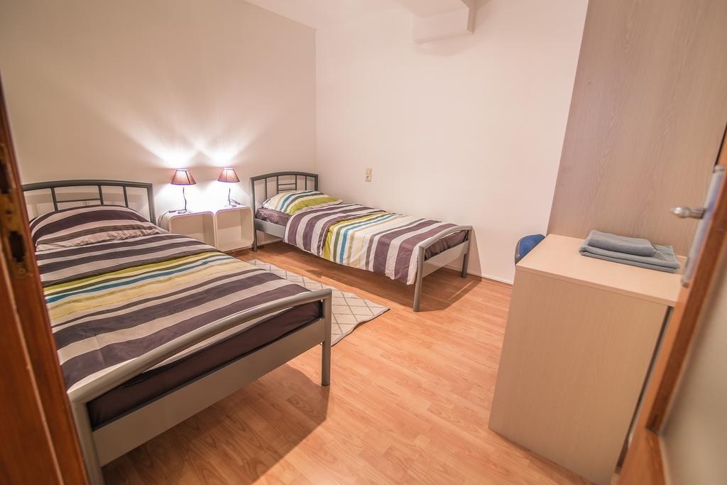 Apartment Marina 斯拉沃尼亚布罗德 外观 照片